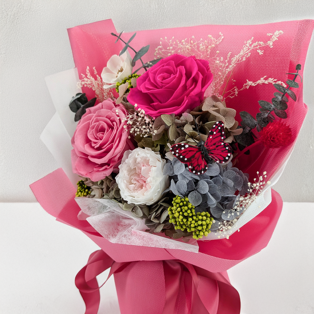 Bukiet Premium w pudełku - EVERGIVE – A Lasting Gesture – Fuchsia Charm