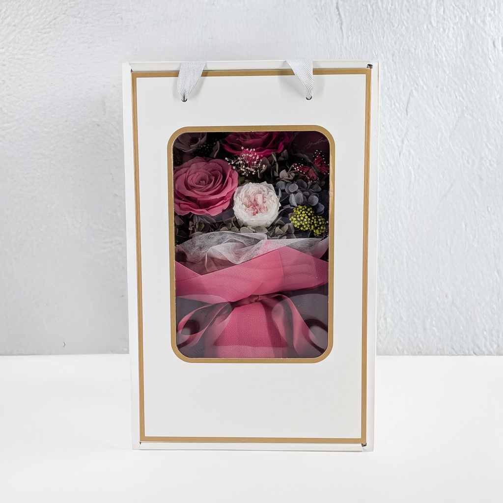 Bukiet Premium w pudełku - EVERGIVE – A Lasting Gesture – Fuchsia Charm